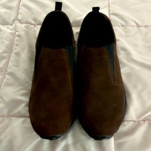 Men’s shoes size 9